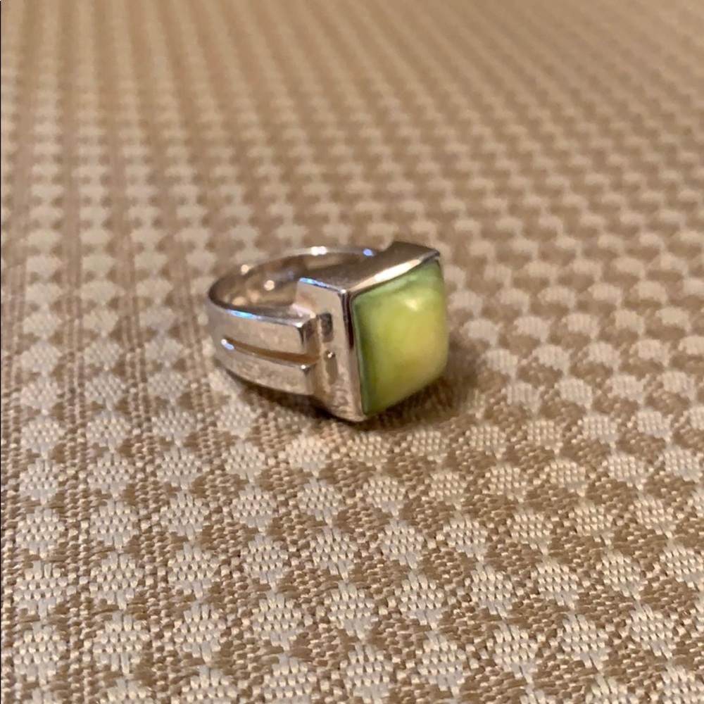 Ring